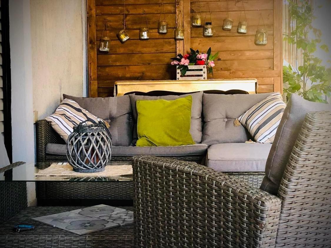 Modern 2Br City Flat 10Min From The Beach Atenas Exterior foto
